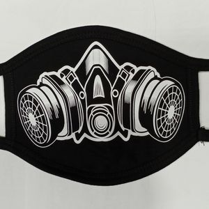 Set of 2 printed face masks.